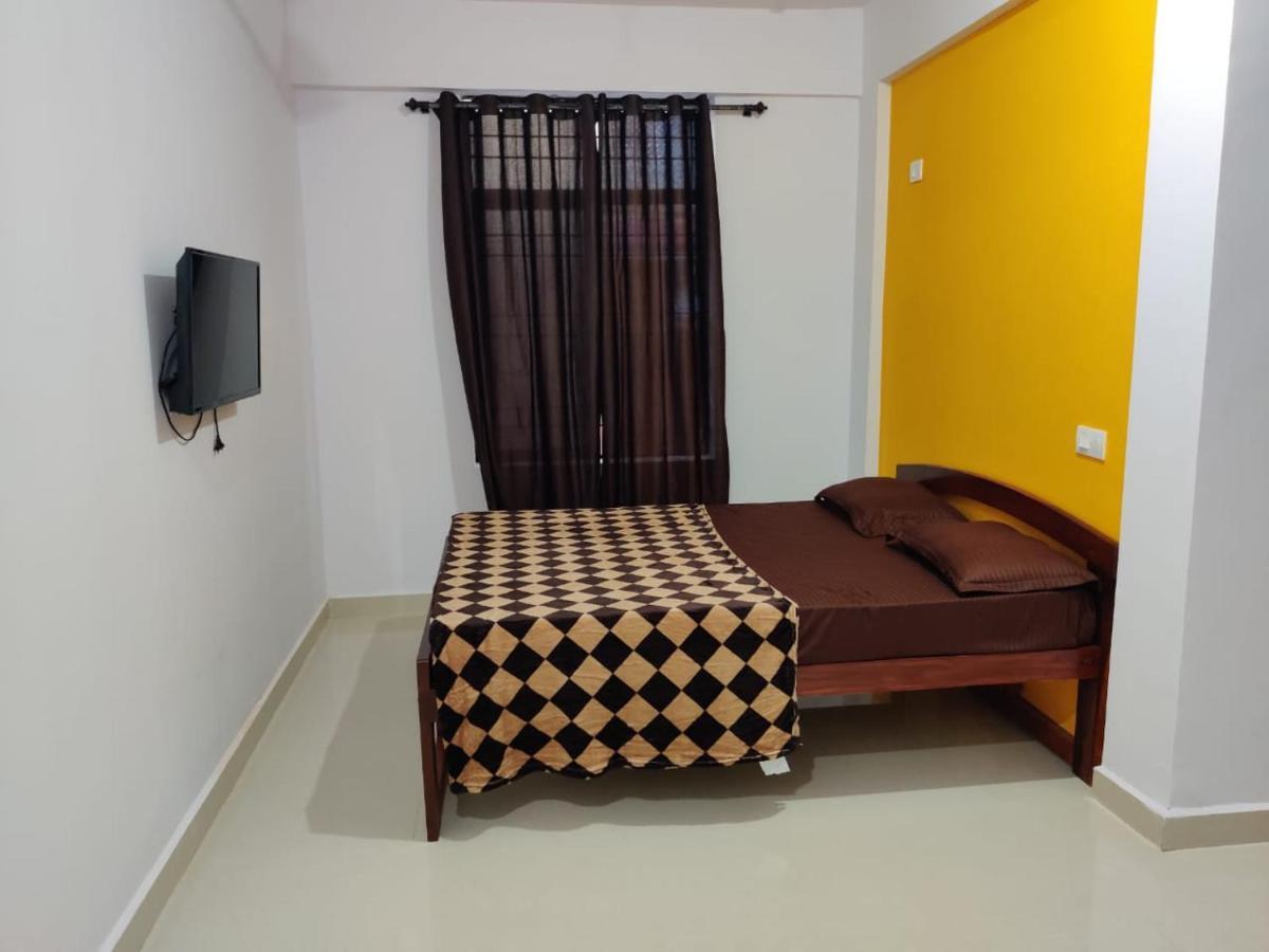 Rishi House Hotel Arambol Exterior photo